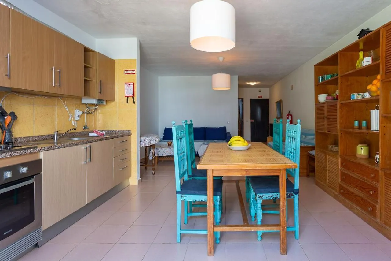 Cozy Getaway W/ Pool In Vilamoura By Lovelystay