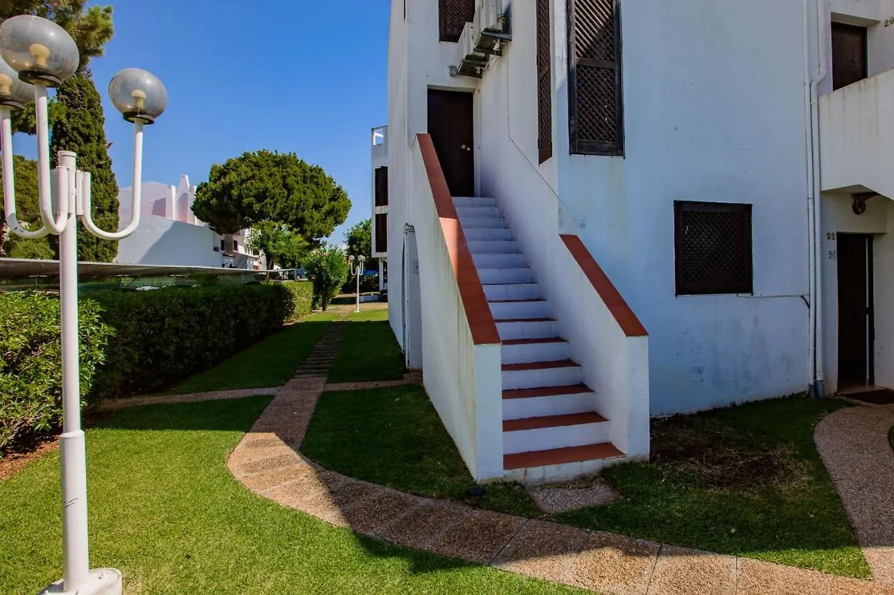 Appartement Cozy Getaway W/ Pool In Vilamoura By Lovelystay